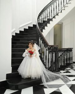 Charming wedding (bride)